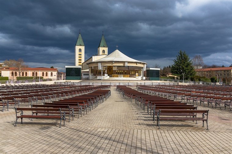 Vjerski turizam u Međugorju: Milijarde u sivoj ekonomiji