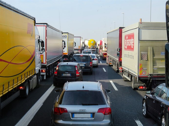 Blokada zemlje ponovo u igri!