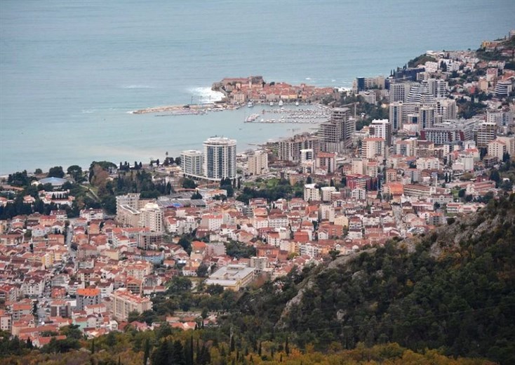Crna Gora reguliše tržište nekretnina i bespravnu gradnju