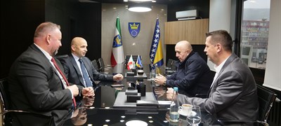 Vlada ZDK: Neizvjesnost u Željezari prijetnja hiljadama radnih mjesta