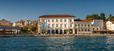 Hotel s pet zvjezdica i prvi restoran Ane Roš otvoreni u Poreču