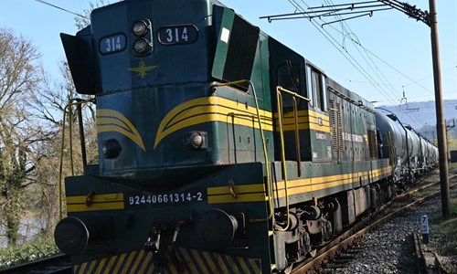 Željeznice Srpske prevezle naftu iz Luke Ploče za Terminal HIFA