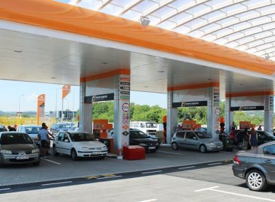 Od danas gorivo u RS pojeftinjuje za 10 feninga