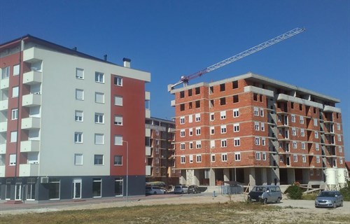 Rast izdatih odobrenja za građenje u maju
