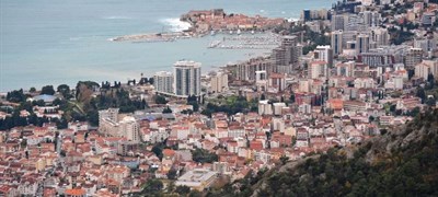 Stranci napuštaju Budvu, sve više nekretnina na prodaji