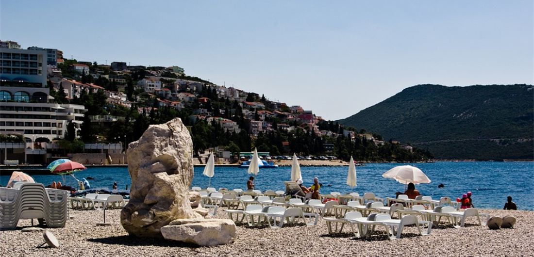 U Neumu testiran inovativni uređaj za prikupljanje otpada s plaža