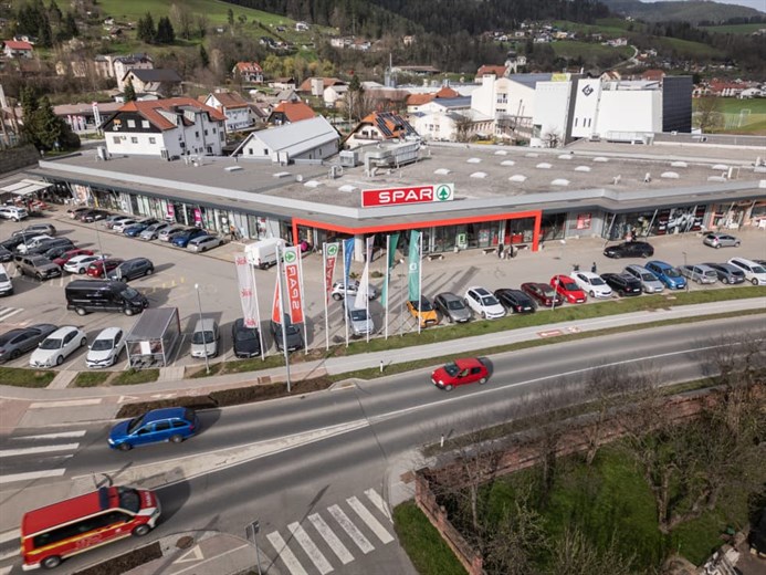 Česi preuzeli tri retail parka u Sloveniji
