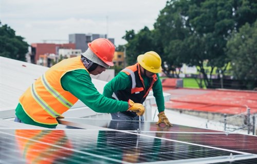 Pokrenut projekt postavljanja fotonaponskih elektrana za vjerske...