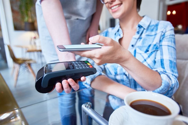 Kada je mobilni telefon ujedno i novčanik, u džep stane sve što vam treba!