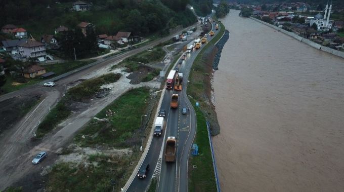 Turske firme koje grade Koridor Vc uputile konvoj mehanizacije u Jablanicu