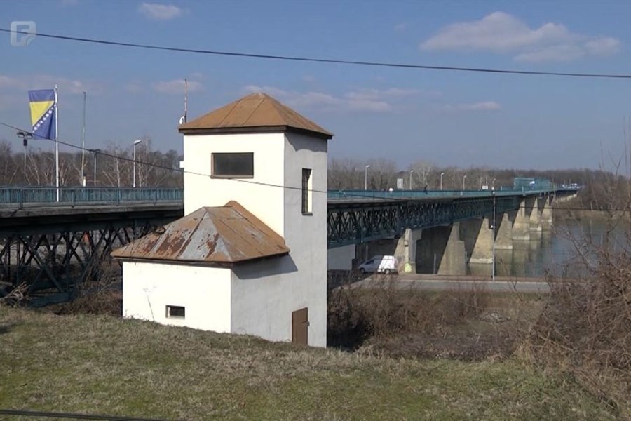 Zatvoren most Brčko – Gunja, milionski gubici za bh. privredu