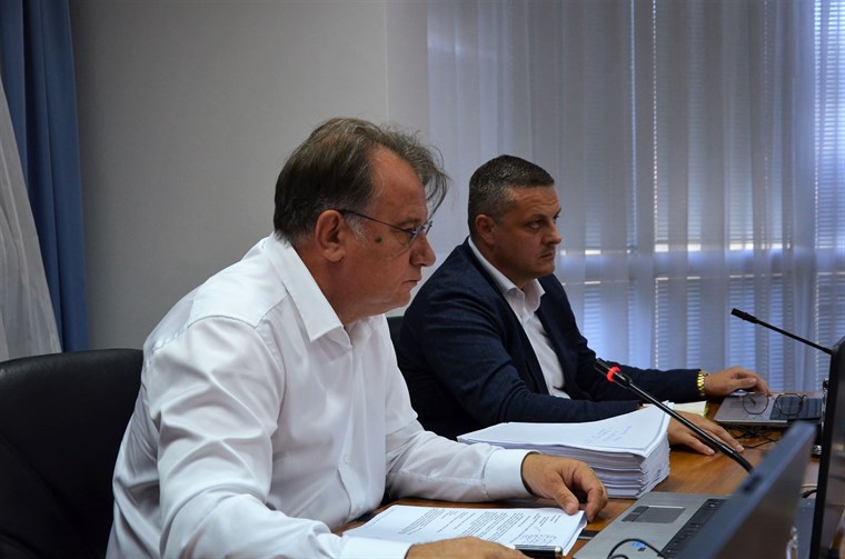 Nikšić najavio urgentan rad na zakonu o fiskalizaciji