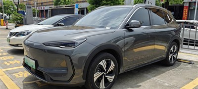 Geely donosi električni EX5 u 6 zemalja regije