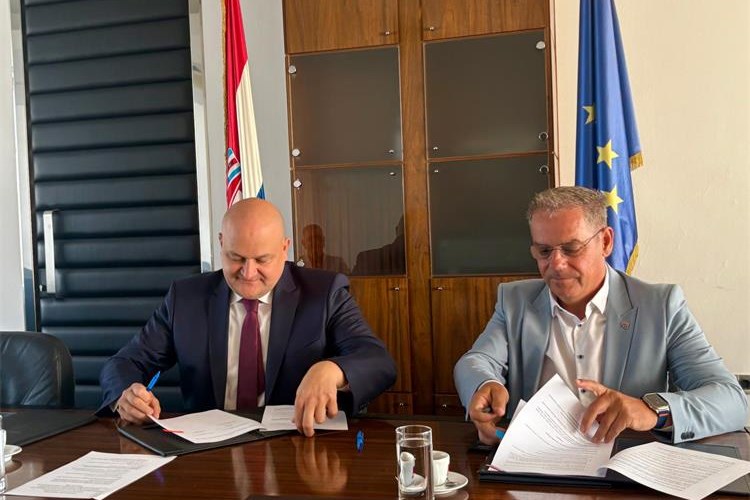 Hrvatska potpisala ugovor vrijedan 285 miliona eura za optičku mrežu