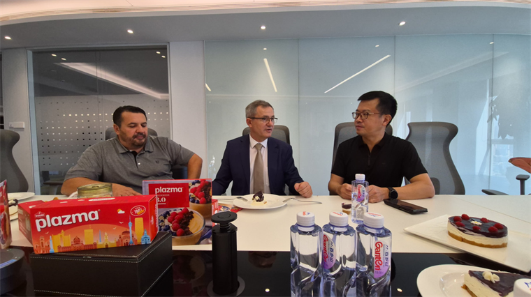 Kineski Luckin Coffee u svoj jelovnik uvodi proizvode iz Bambija