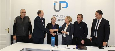 Veća primanja za radnike u tekstilnoj i kožarskoj industriji