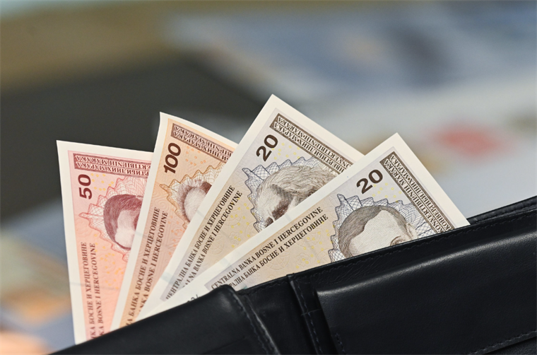 Prosječna plata u Federaciji BiH 1.603 KM