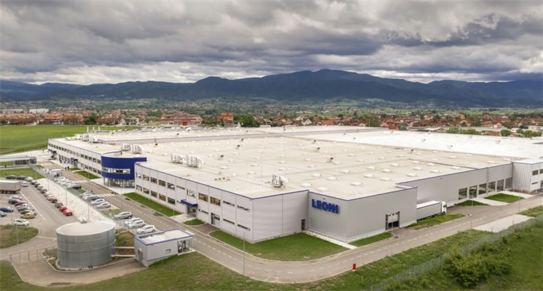 Zatvaraju se strane fabrike širom Srbije