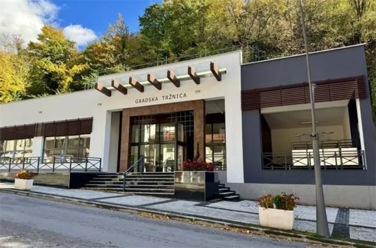 U Cazinu otvorena savremena Gradska tržnica