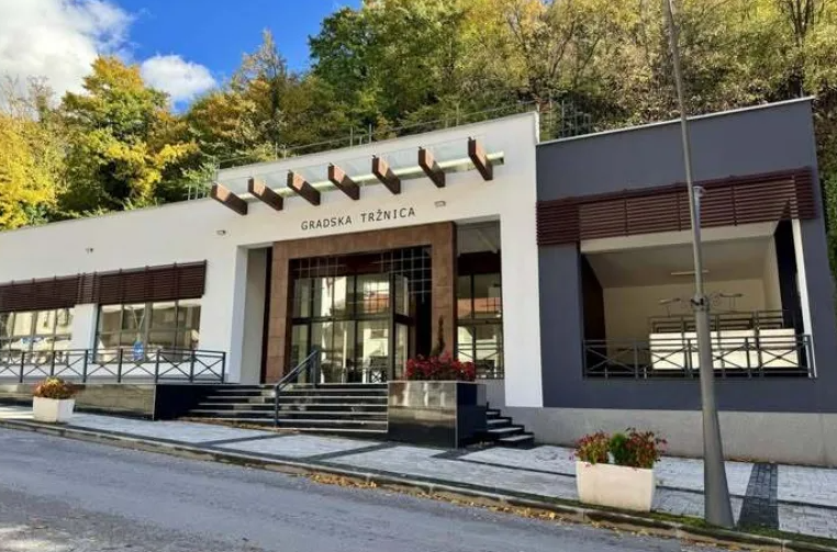 U Cazinu otvorena savremena Gradska tržnica