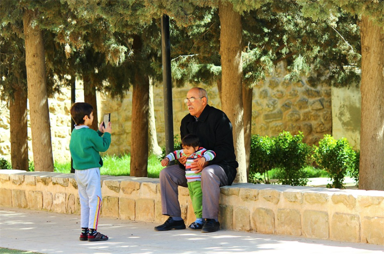 Hrvatski grad nudi poticaj: 250 eura mjesečno za „uslugu brige za bake i djedove“ za predškolce