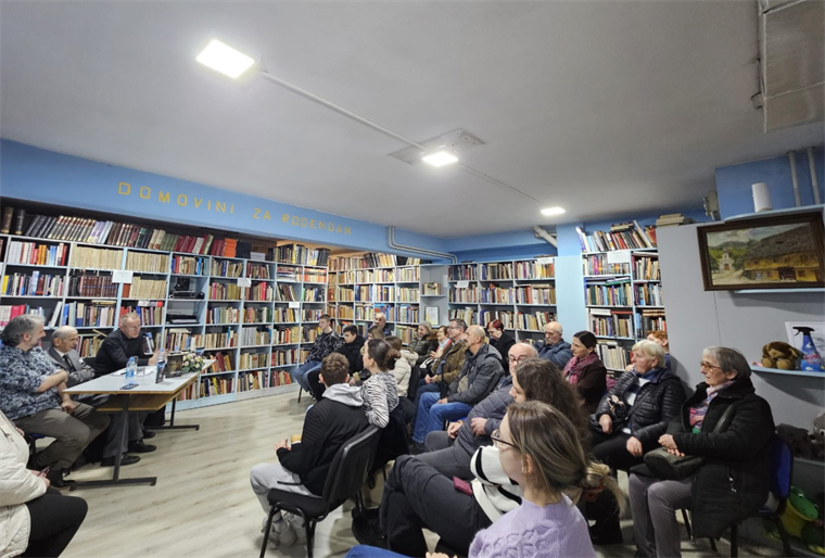 U Varešu promovisan roman "Nafurani sin" Borivoje Simića