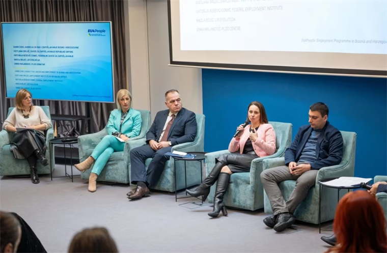 Pokrenut program zapošljavanja u BiH vrijedan 5 miliona eura