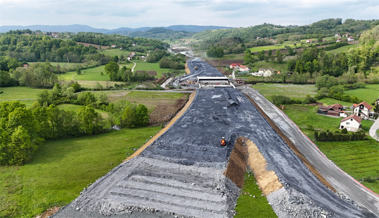 I dalje stopirani radovi na dionici Medakovo - Ozimice