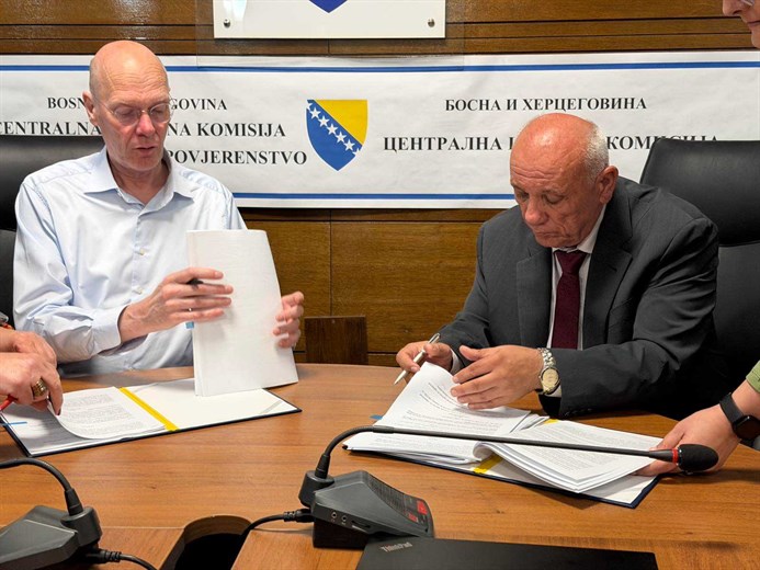 Potpisan ugovor sa firmom Smartmatic za nabavku opreme za izbore