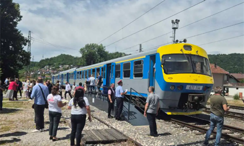 Turistički voz povezao Bihać i Bosansku Krupu