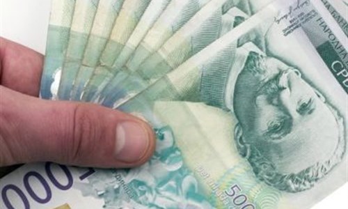 Prosječna neto plata u Srbiji premašila 1.000 eura