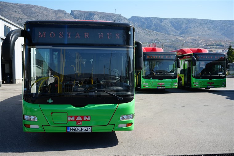 Potpisan ugovor o zaduženju Mostar busa za 2,2 miliona KM