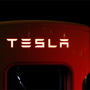 Tesla u Sloveniji uvodi autonomnu vožnju pod nadzorom