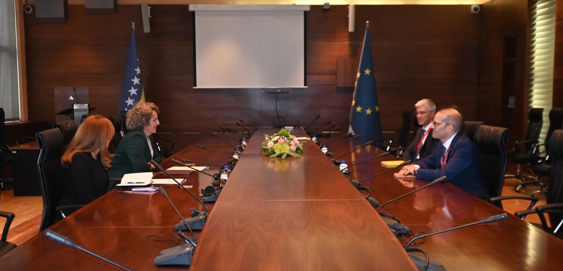 Guvernerka Selimović sastala se s delegacijom Raiffeisen BANK dd BiH