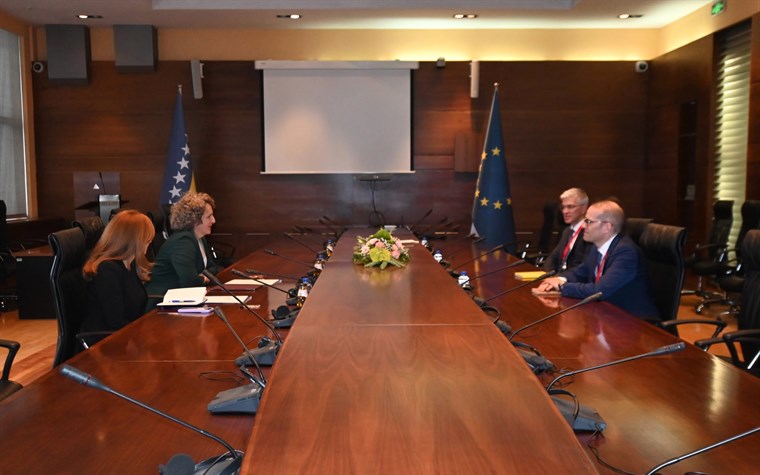 Guvernerka Selimović sastala se s delegacijom Raiffeisen BANK dd BiH