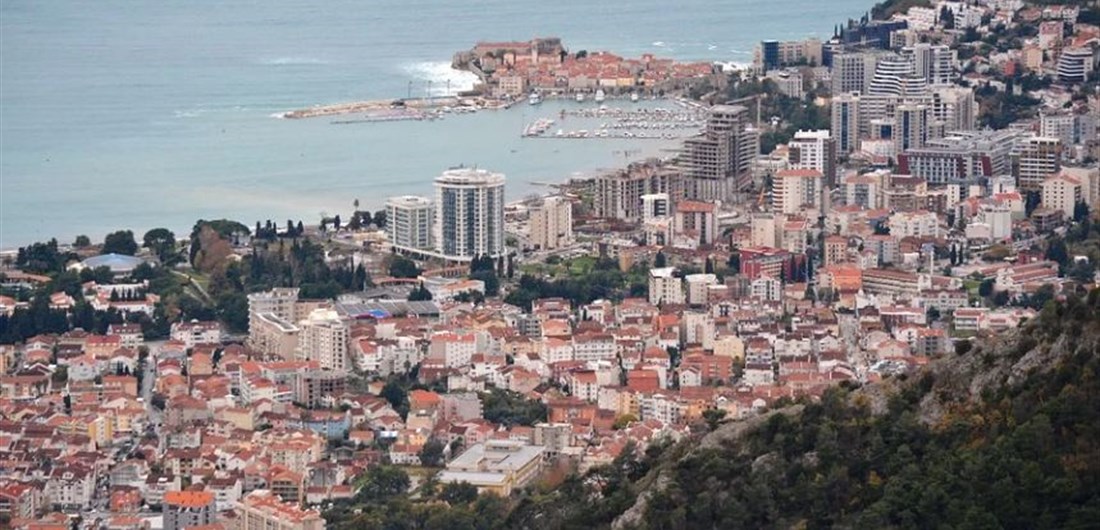 Stranci napuštaju Budvu, sve više nekretnina na prodaji