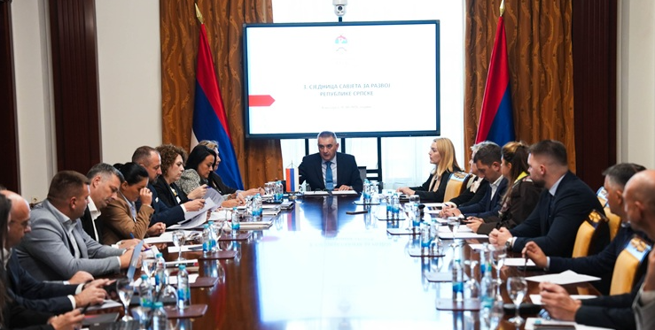Više od 400 stručnjaka priprema mjere za razvoj Republike Srpske