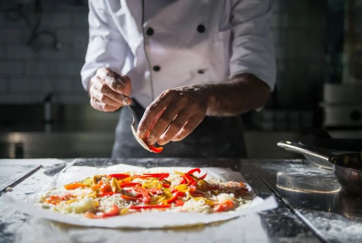 Otimanje za pizza majstore na Jadranu, plata 2.500 eura