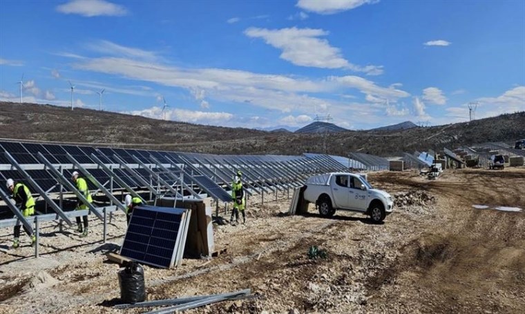 Elnos završio jednu i počeo graditi drugu solarnu elektranu u Hrvatskoj